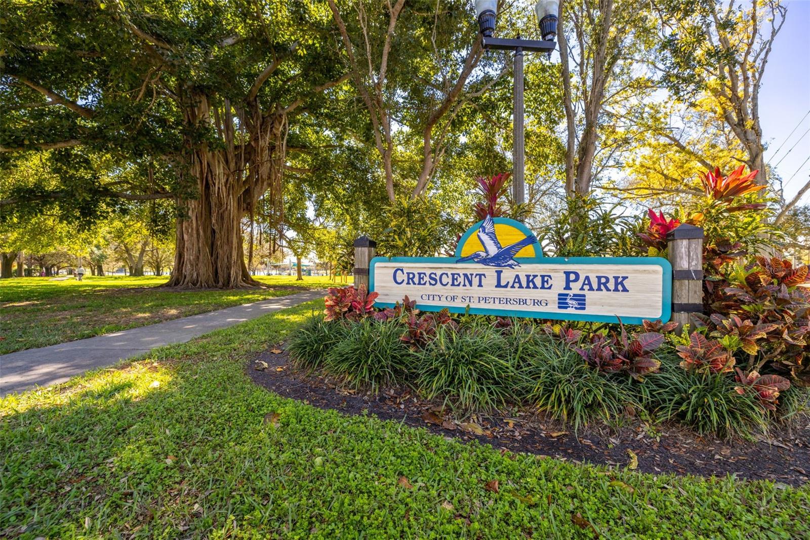 711 12 Ave, Saint Petersburg, FL 33701 photo