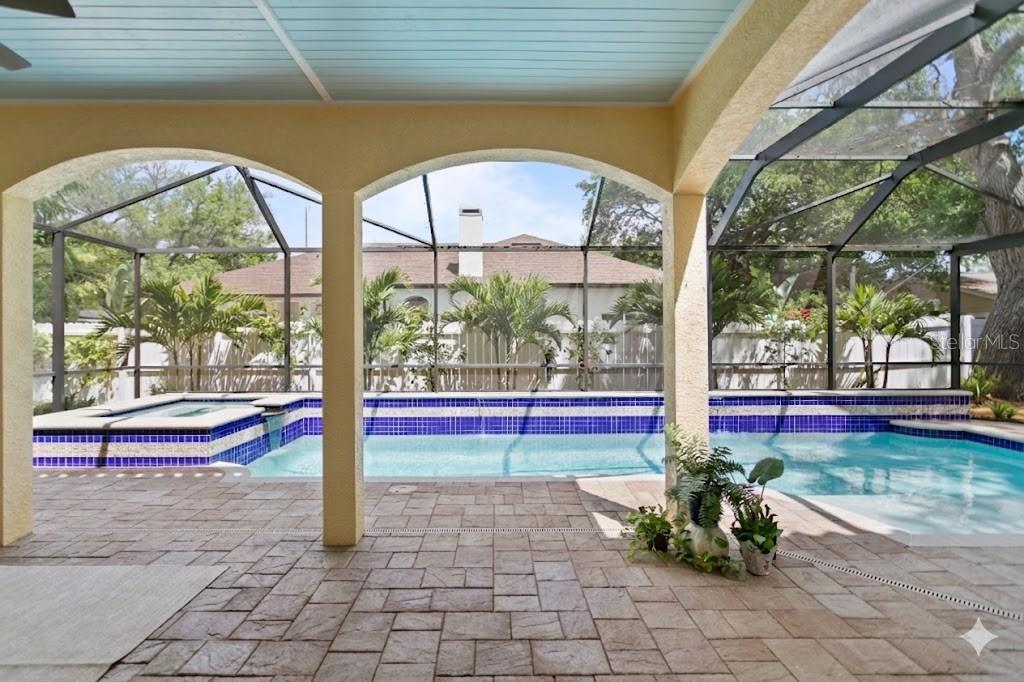 4115 W Barcelona St, Tampa, FL 33629 photo