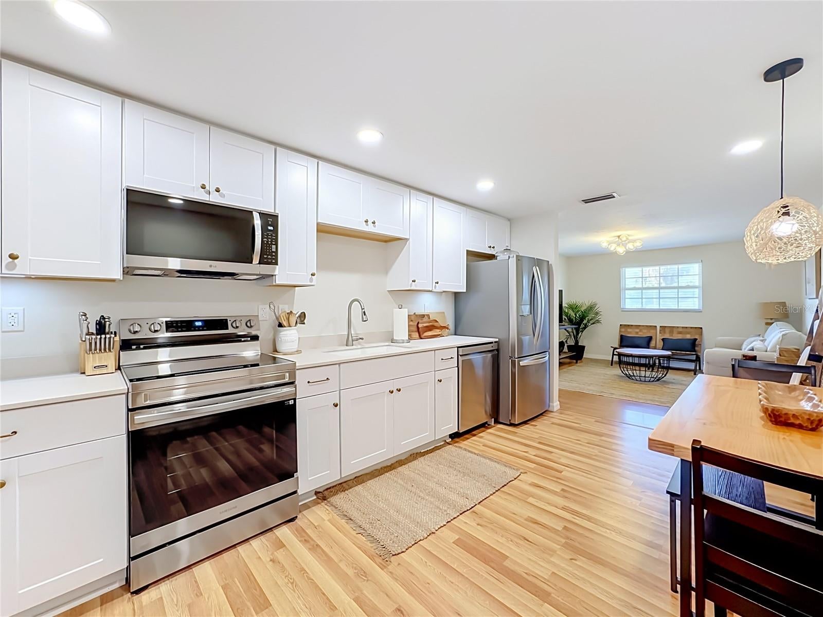 202 Peacock Ln #B, Holmes Beach, FL 34217 photo