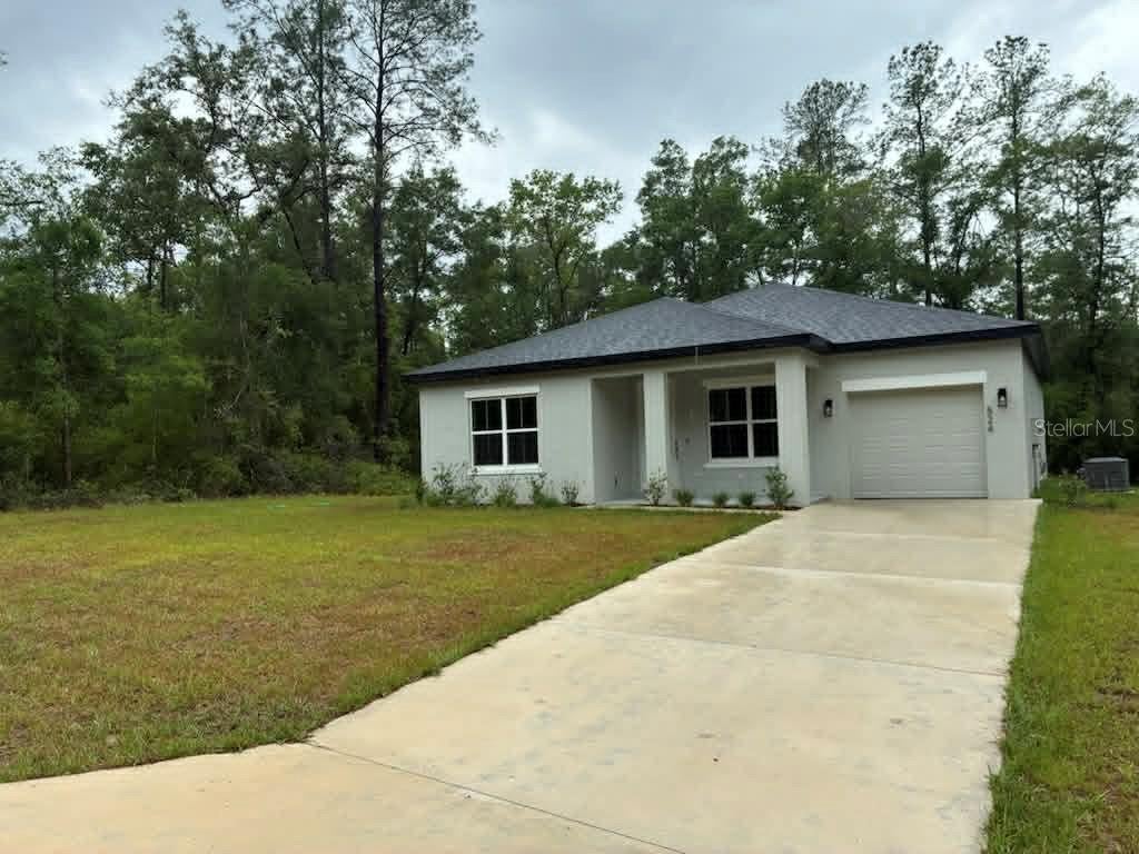 524 E Avondale Dr, Dunnellon, FL 34434 photo