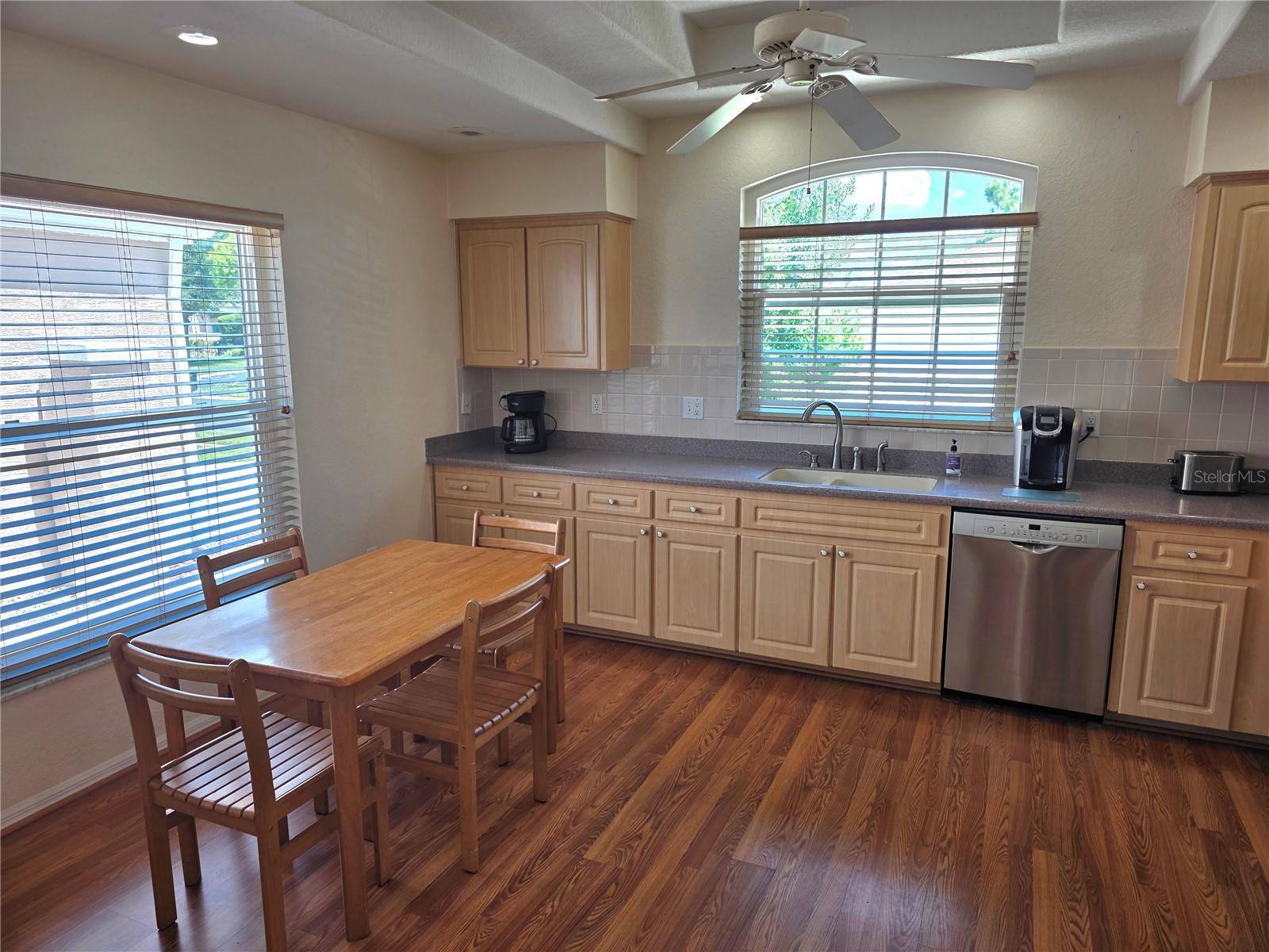 225 Royal Palm Way, Spring Hill, FL 34608 photo