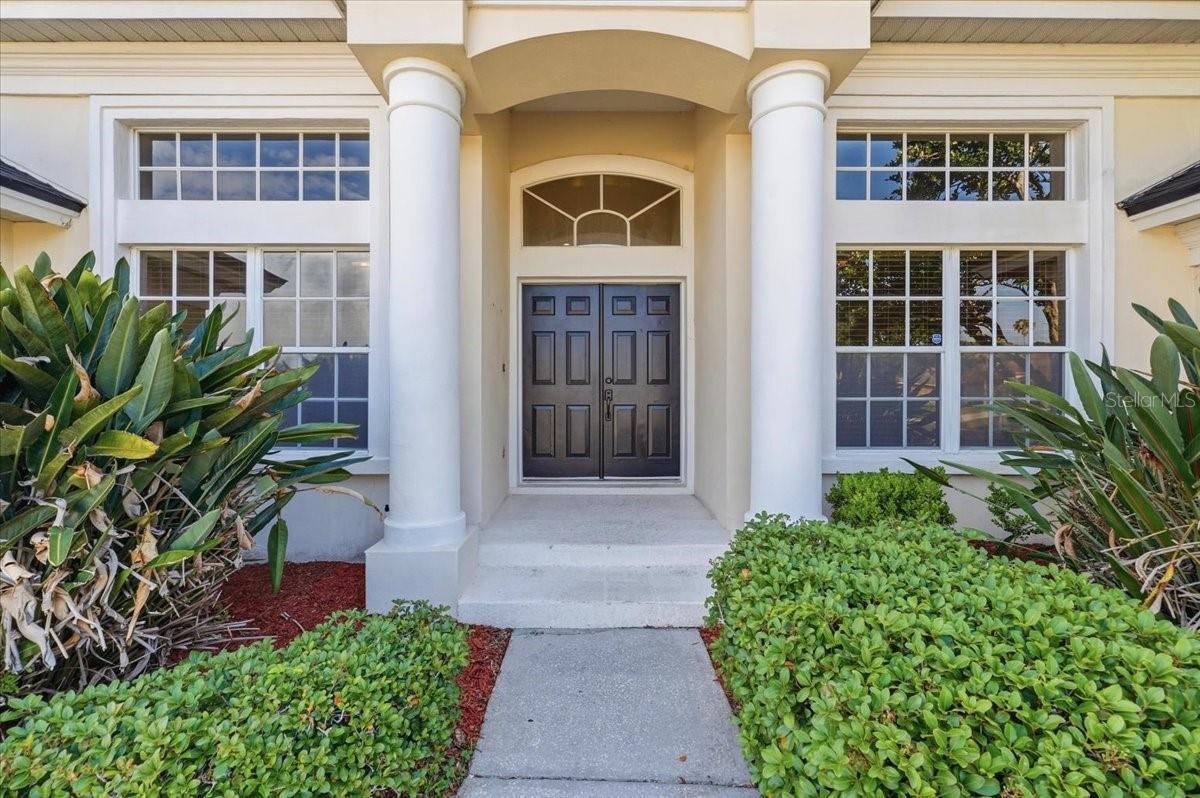 5628 Woodwind Hills Dr, Lakeland, FL 33812 photo