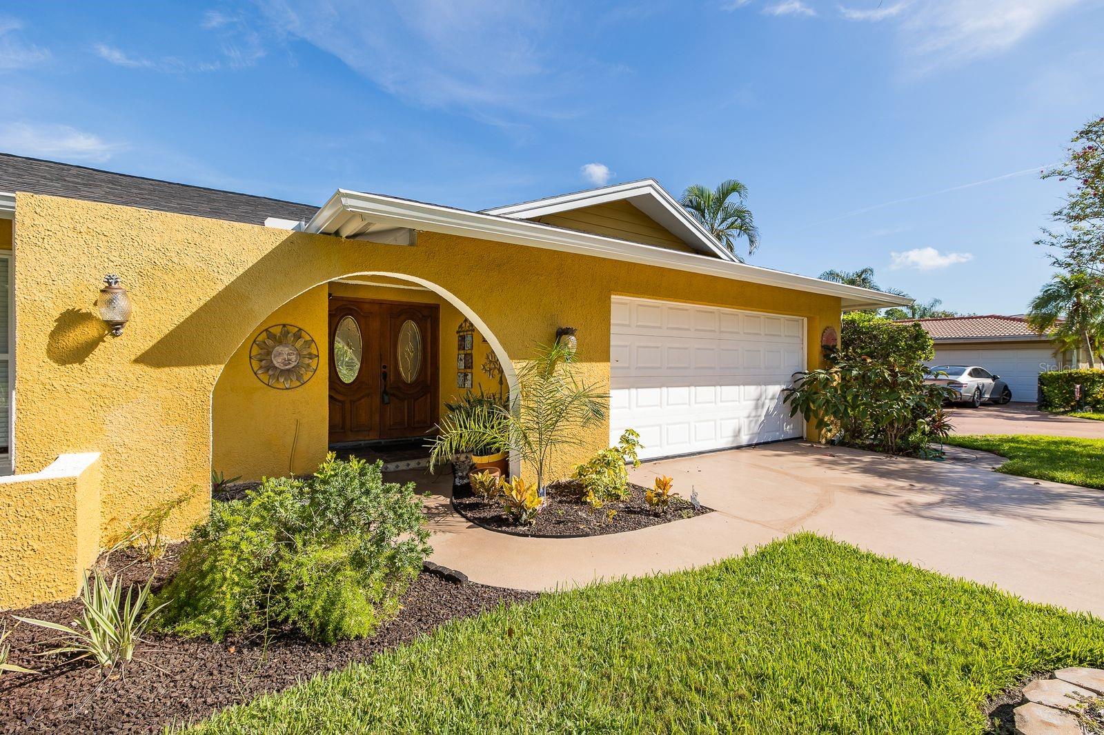 11555 Pine St, Seminole, FL 33772 photo