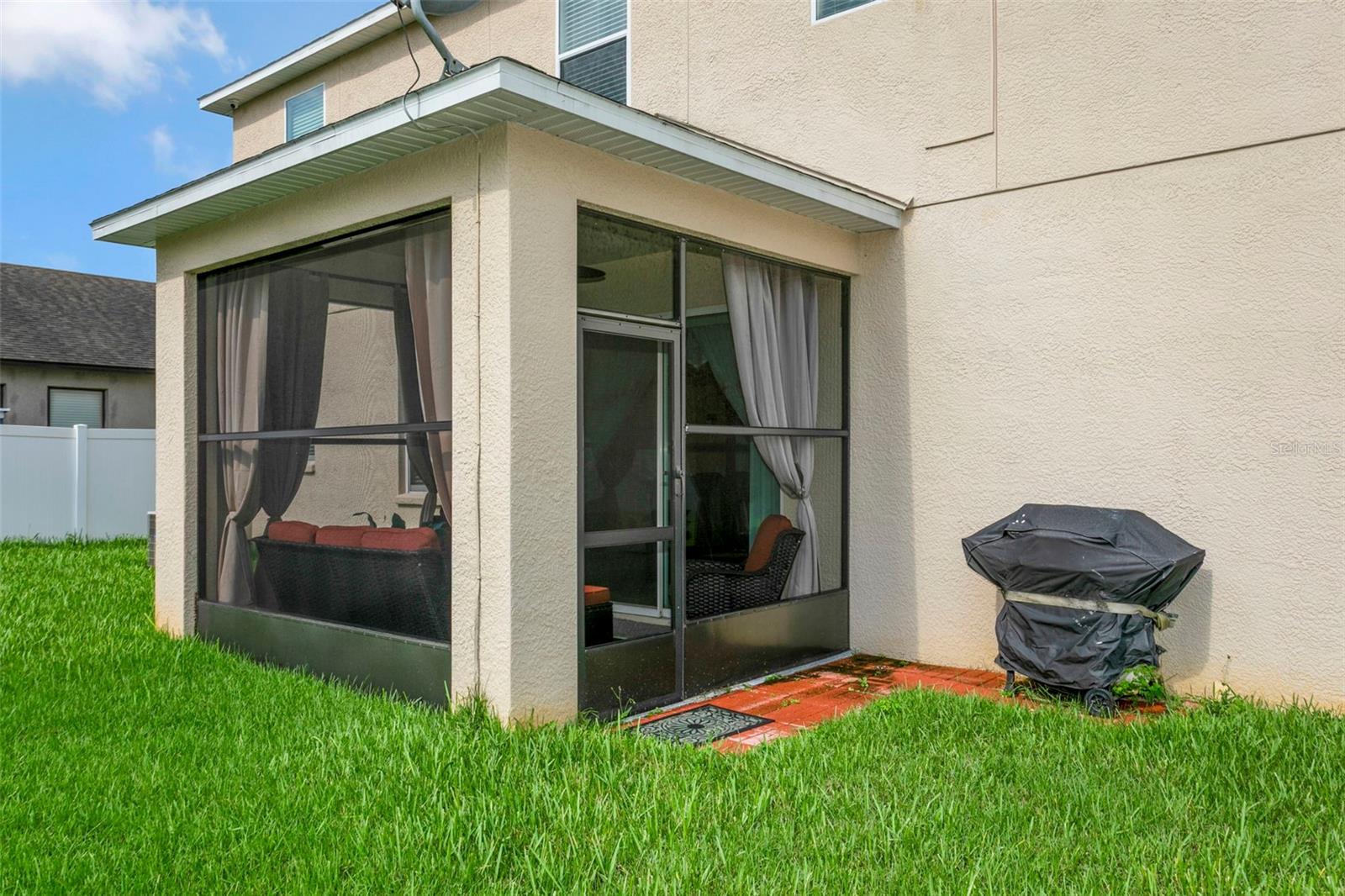 1424 Main St, Valrico, FL 33594 photo