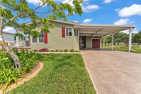 Manufactured Home in LAKELAND FL 2101 CYPRESS CROSS DRIVE.jpg