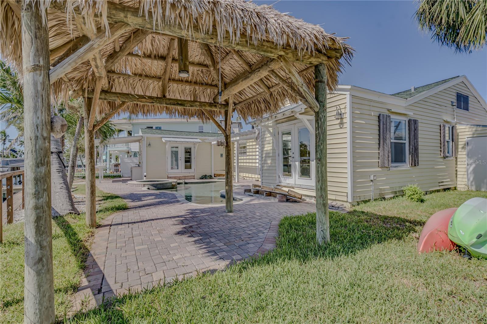 16029 Redington Dr, Redington Beach, FL 33708 photo