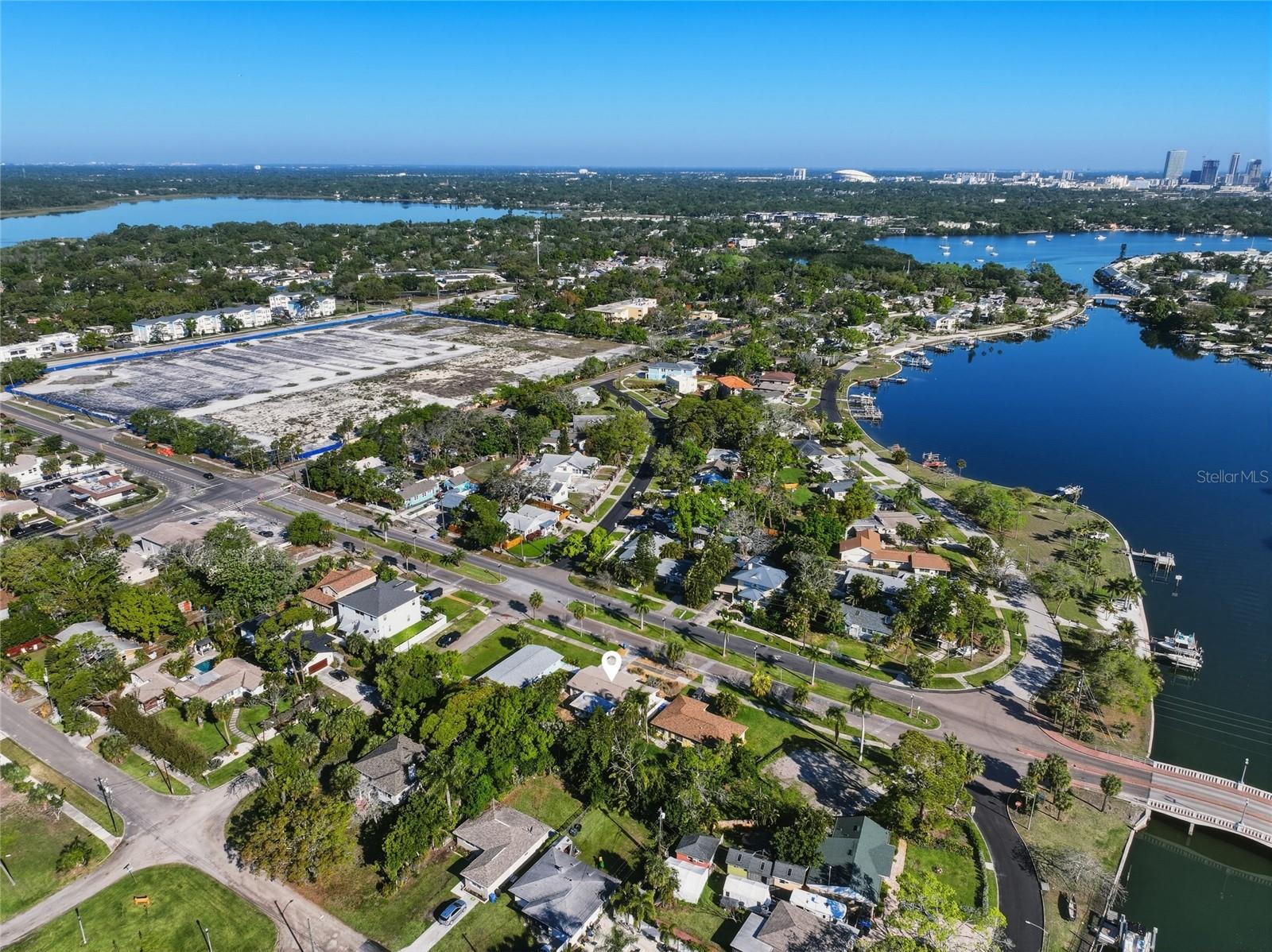 220 45 Ave, Saint Petersburg, FL 33705 photo
