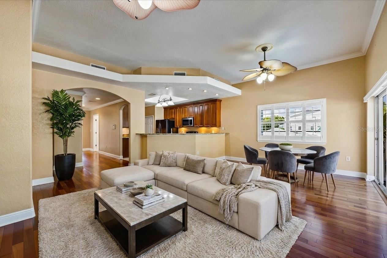 136 175 Ave, Redington Shores, FL 33708 photo