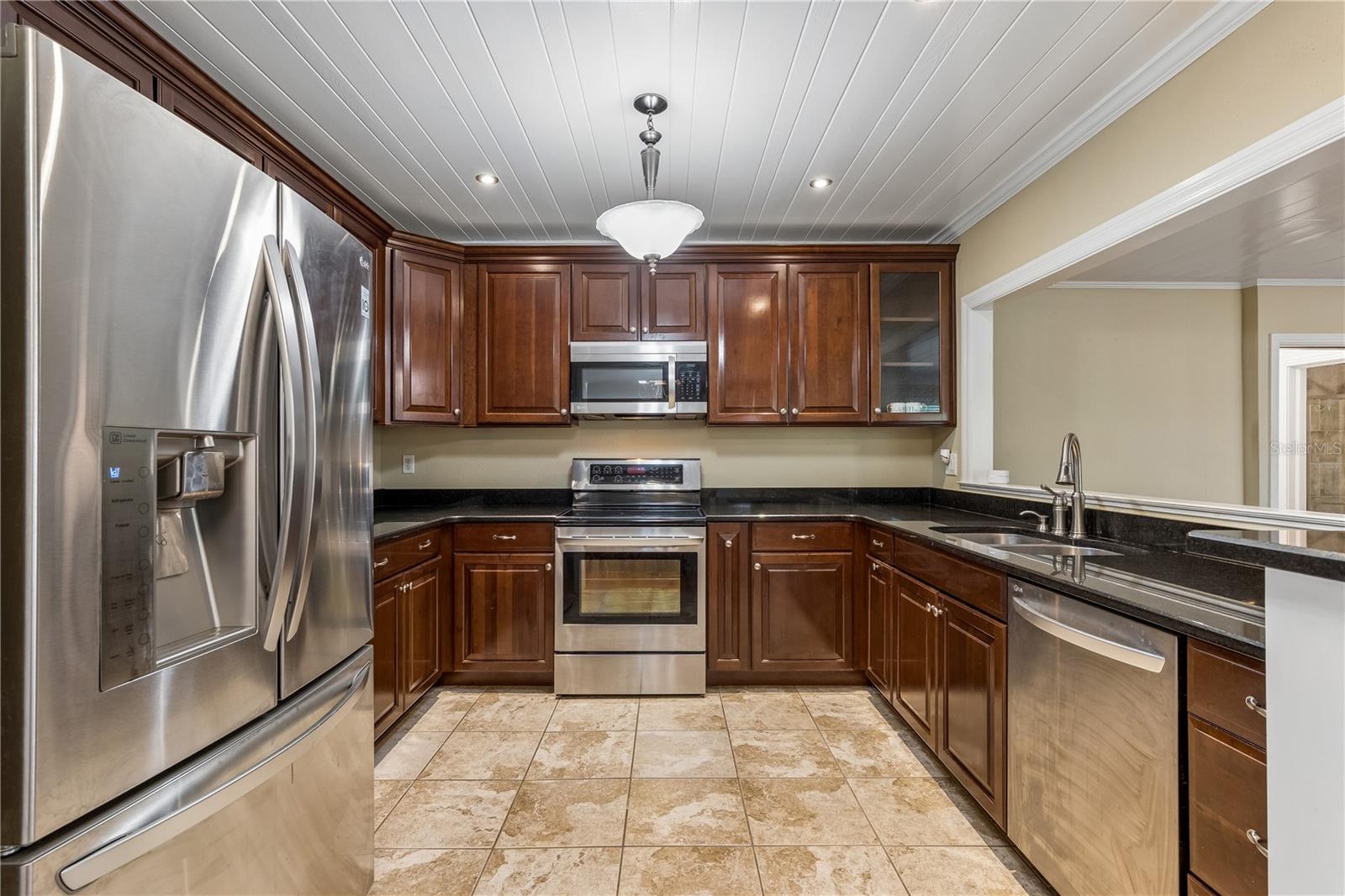 37 E Vanderbilt St, Orlando, FL 32804 photo