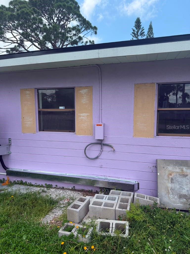 7235 Royal Palm Dr, New Port Richey, FL 34652 photo