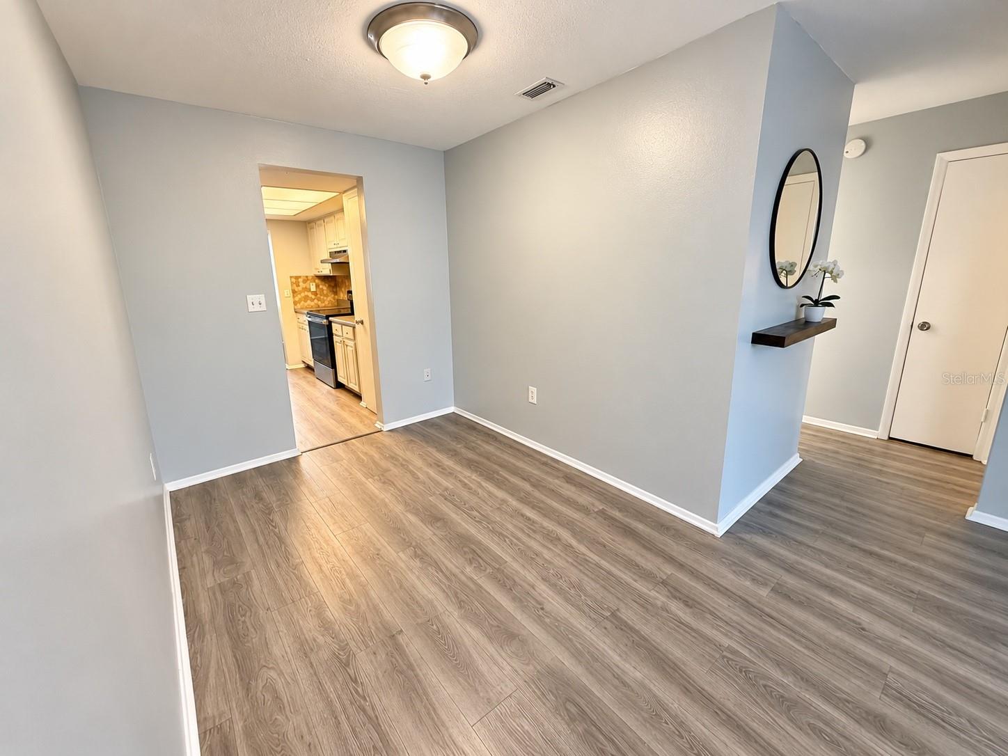 5060 76 Ave #111, Pinellas Park, FL 33781 photo
