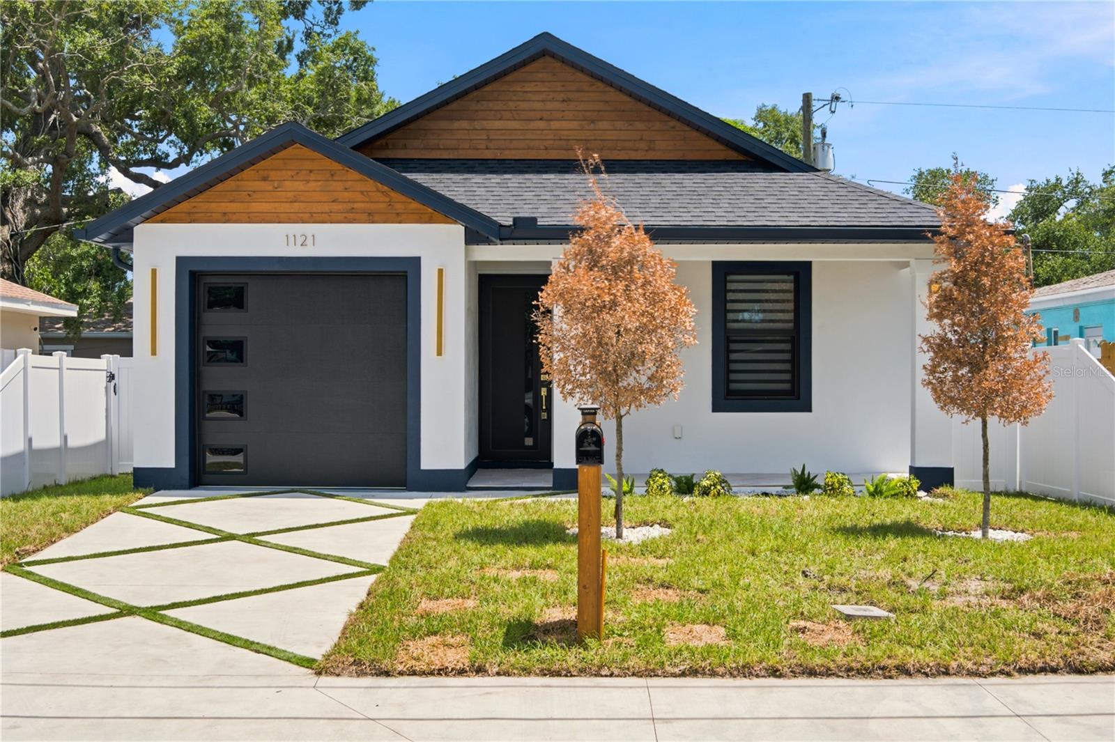 1121 Engman St, Clearwater, FL 33755