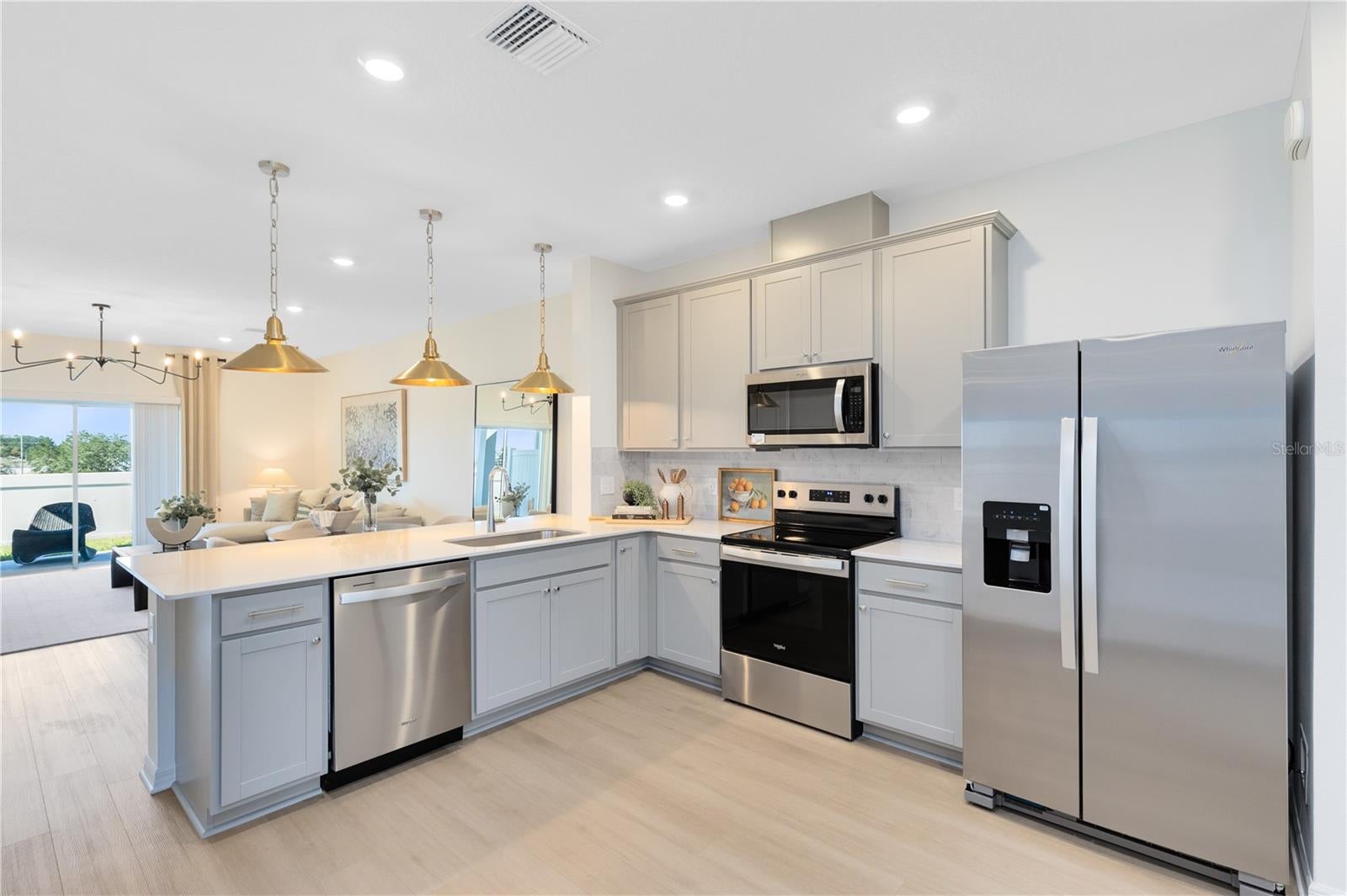 4356 Chester Spring Blvd, Davenport, FL 33837 photo