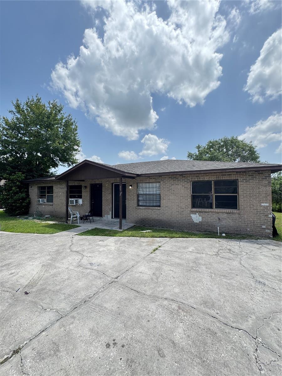 2929 9 Iron Dr, Lakeland, FL 33801