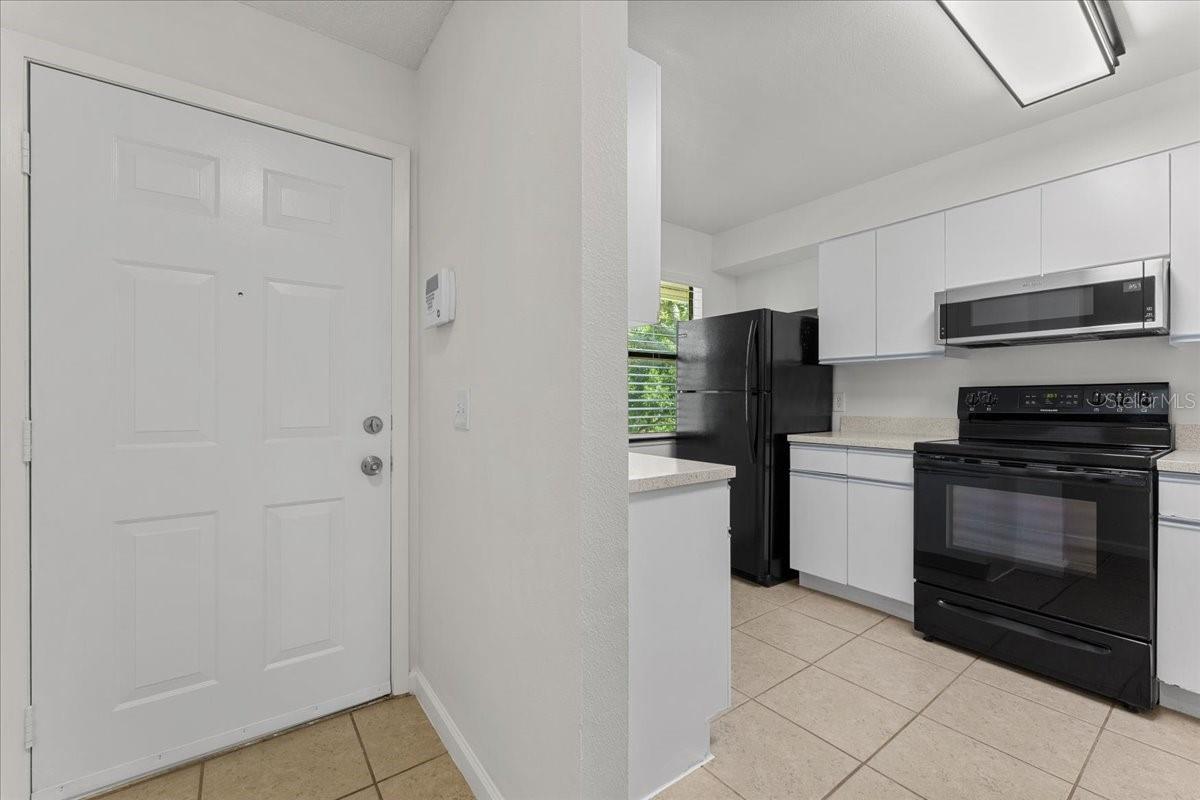 3001 58 Ave #1106, Saint Petersburg, FL 33712 photo