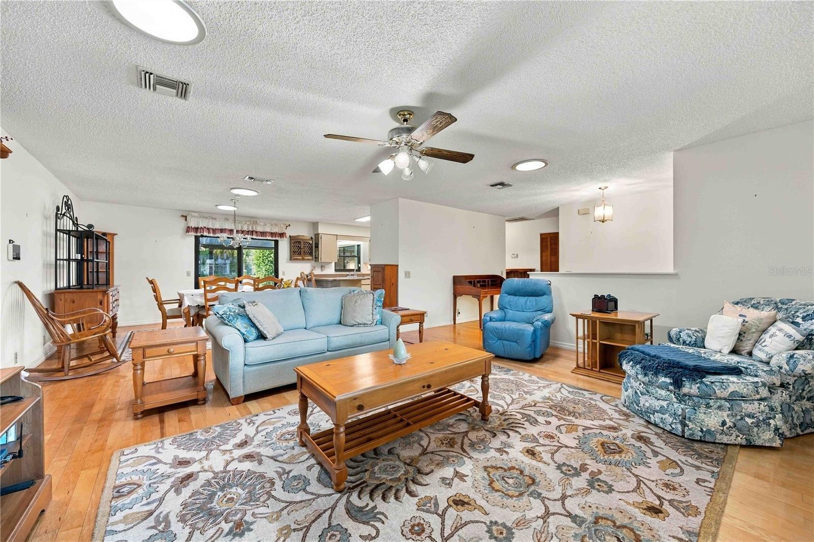 3520 White Oak Ct, Lake Wales, FL 33898 photo