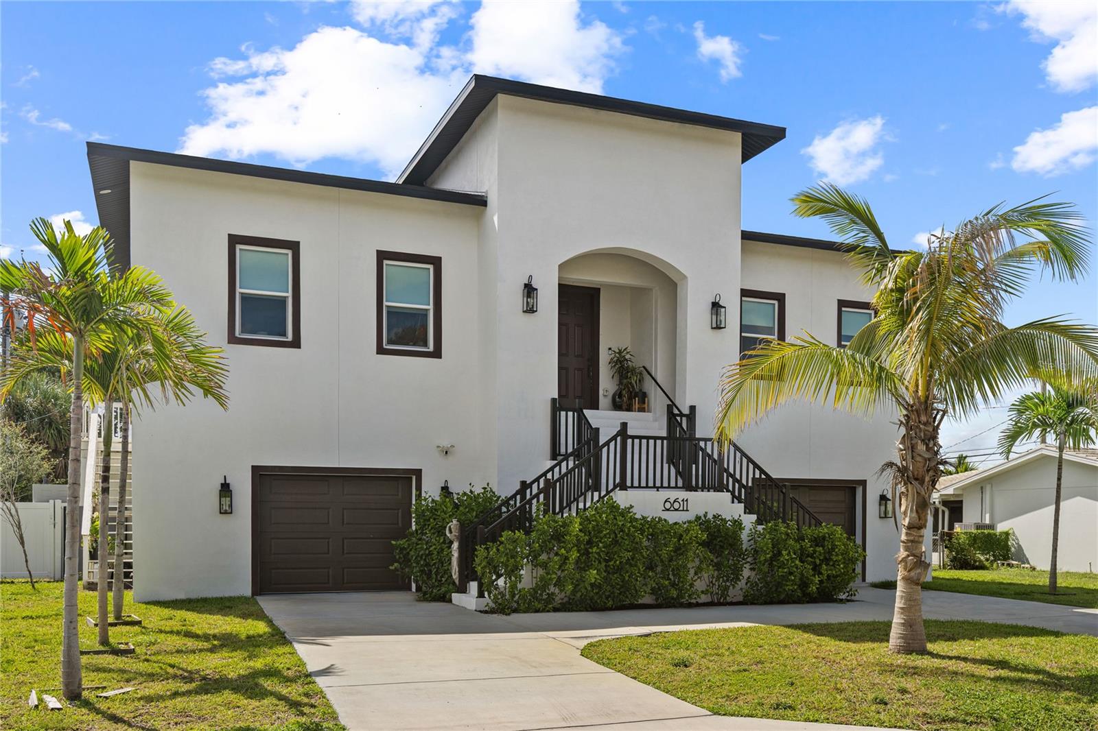 6611 Blue Heron Dr, Saint Petersburg, FL 33707
