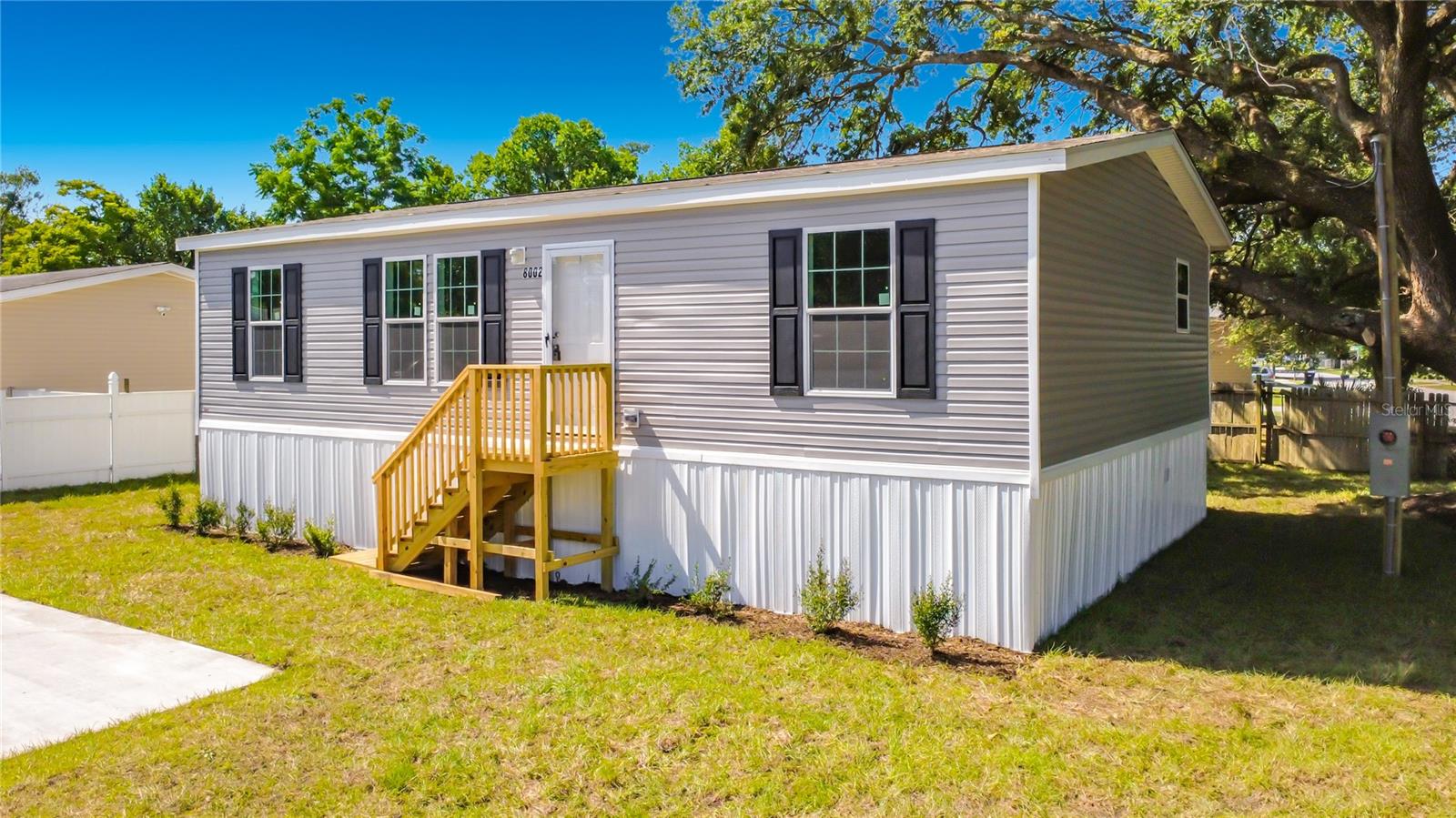 8002 Mobilaire Dr, Orlando, FL 32822 photo