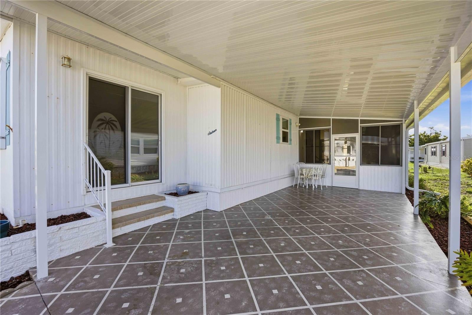 16 N Granada Plz, Englewood, FL 34223 photo