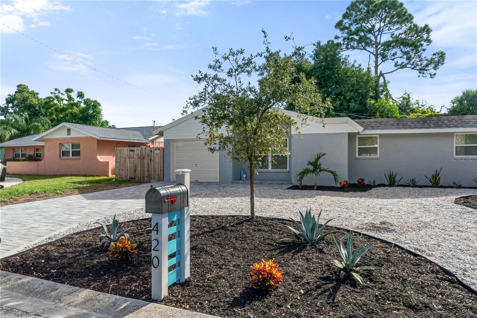 420 Melody Cir, Sarasota, FL 34237 photo