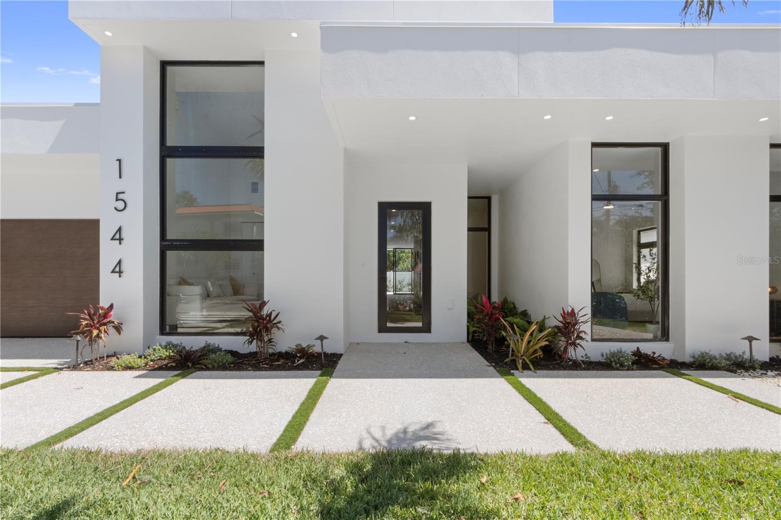 1544 3 Ave, Bradenton, FL 34205 photo