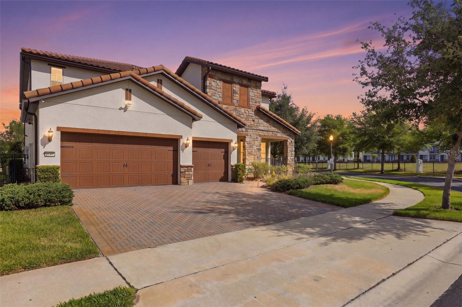 10902 Citron Oaks Dr, Orlando, FL 32836 photo