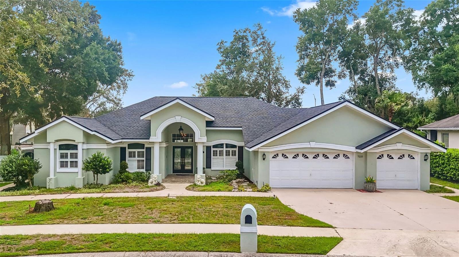 7225 River Forest Ln, Temple Terrace, FL 33617