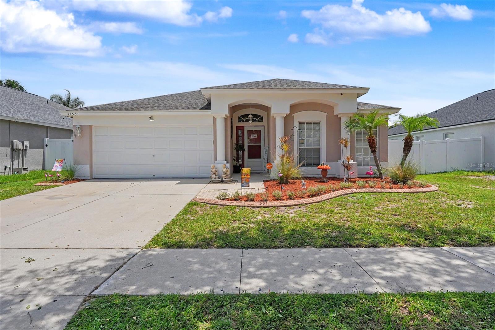 11531 Misty Isle Ln, Riverview, FL 33579 photo