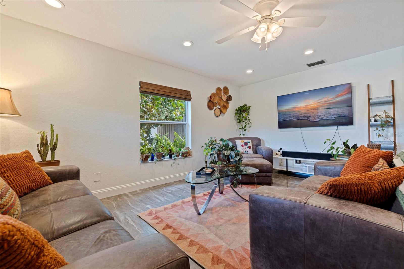 2940 47 Ave, Saint Petersburg, FL 33712 photo