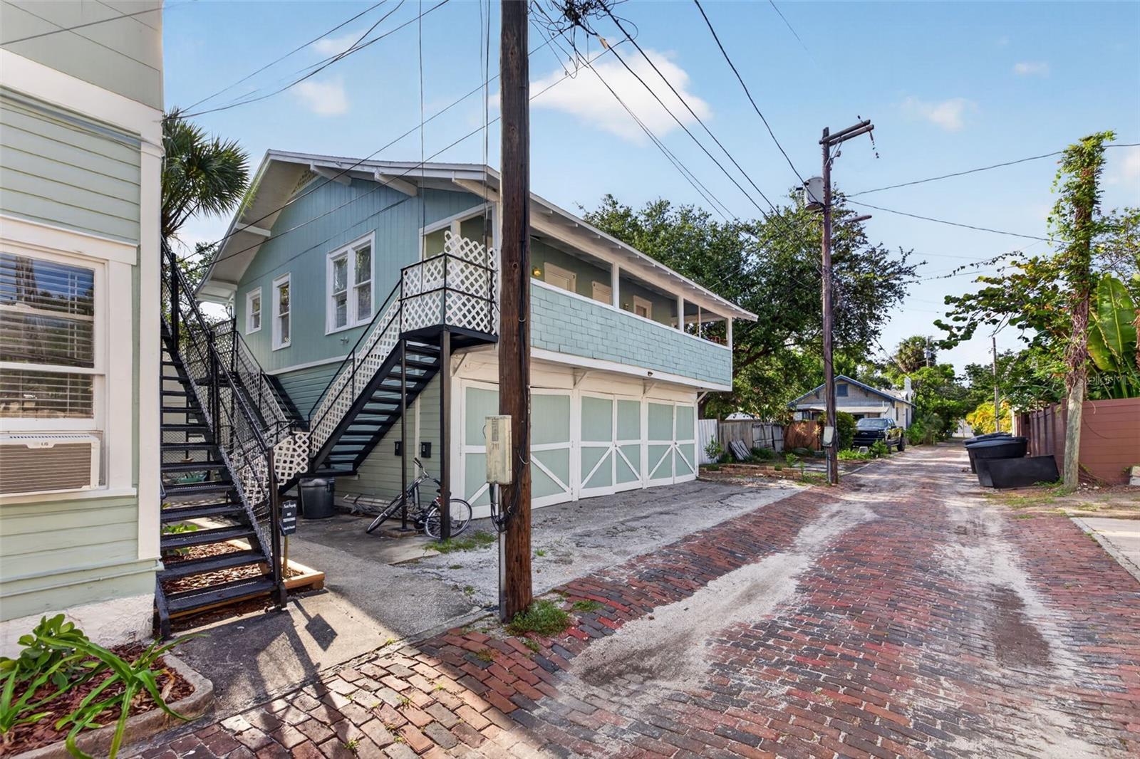 633 7 Ave, Saint Petersburg, FL 33701 photo