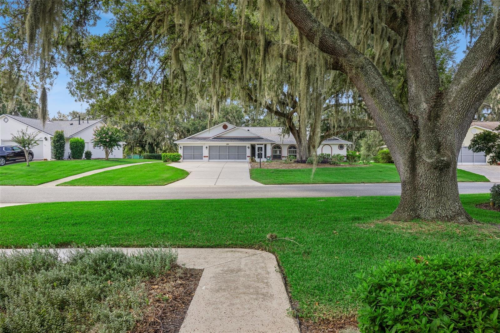 5606 Rosewall Cir, Leesburg, FL 34748 photo