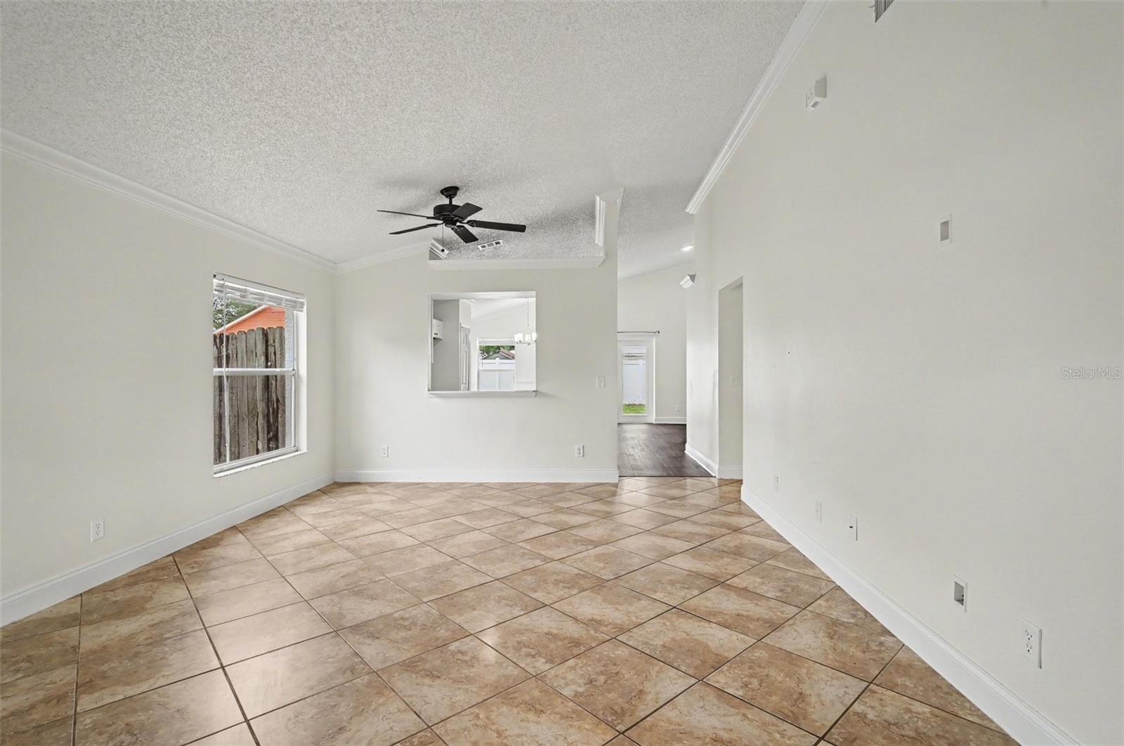 989 Little Creek Rd, Orlando, FL 32825 photo