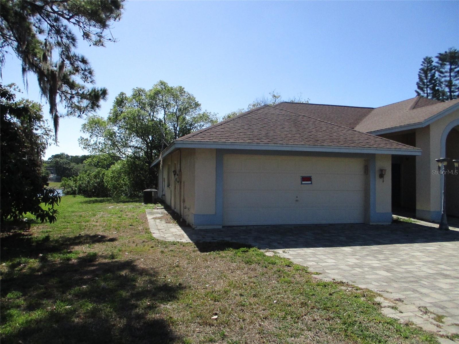 8904 Planters Ln, New Port Richey, FL 34654 photo