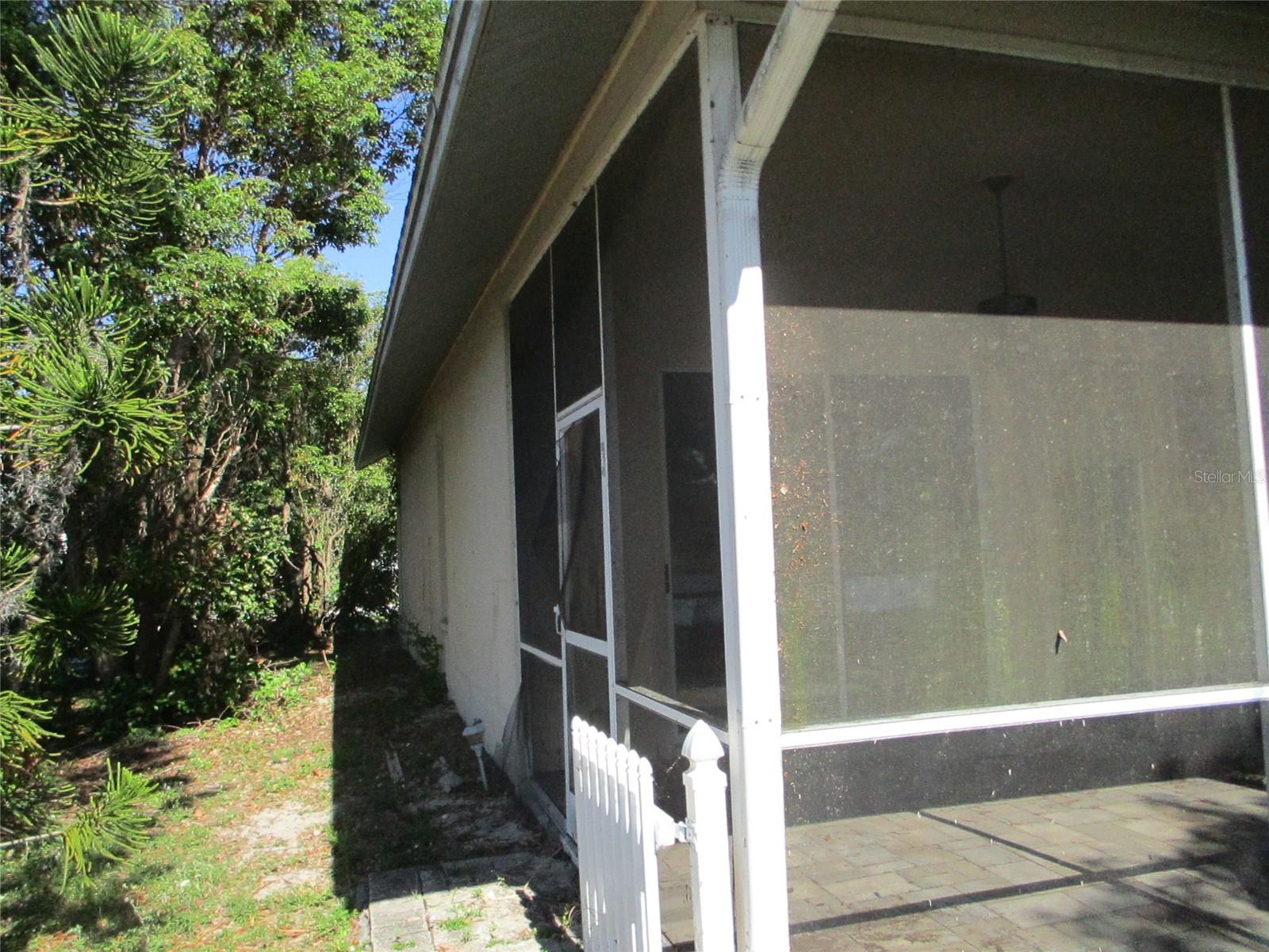 8904 Planters Ln, New Port Richey, FL 34654 photo