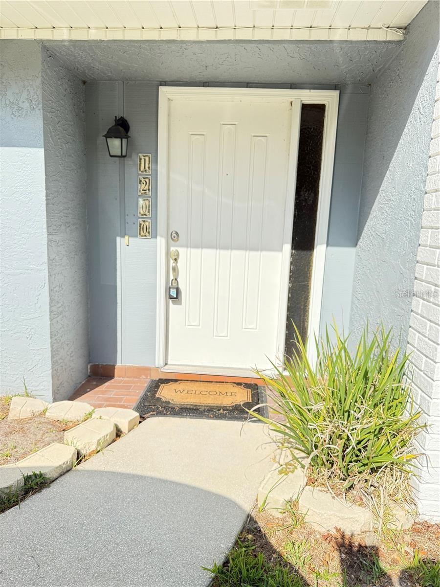 1200 Abbey Crescent Ln, Clearwater, FL 33759 photo