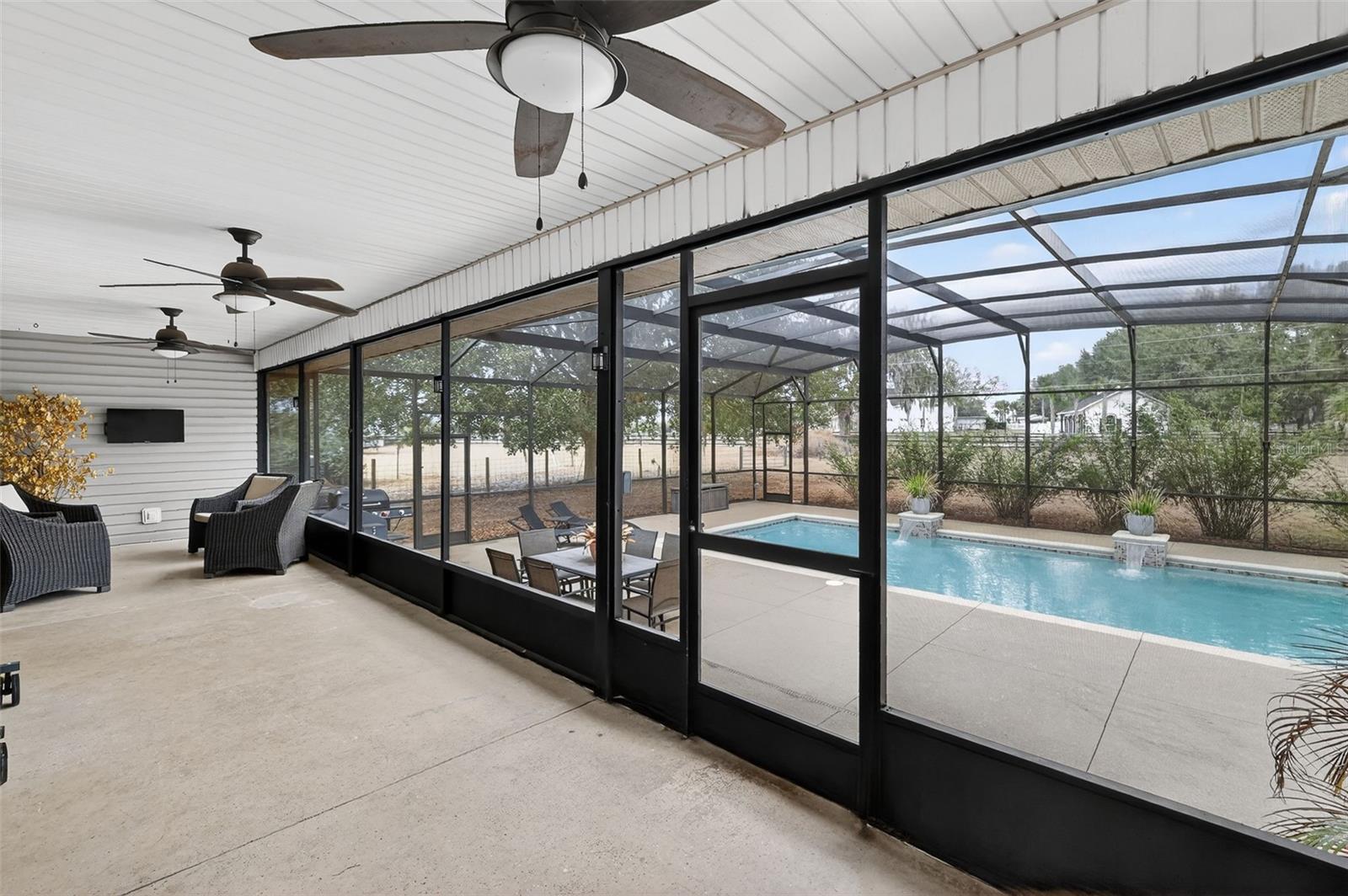 4564 County Road 103g, Oxford, FL 34484 photo