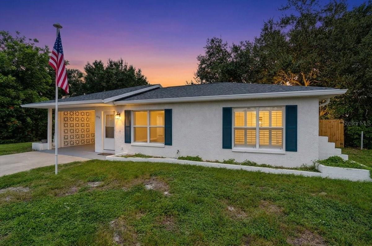 879 E Seminole Dr, Venice, FL 34293 photo