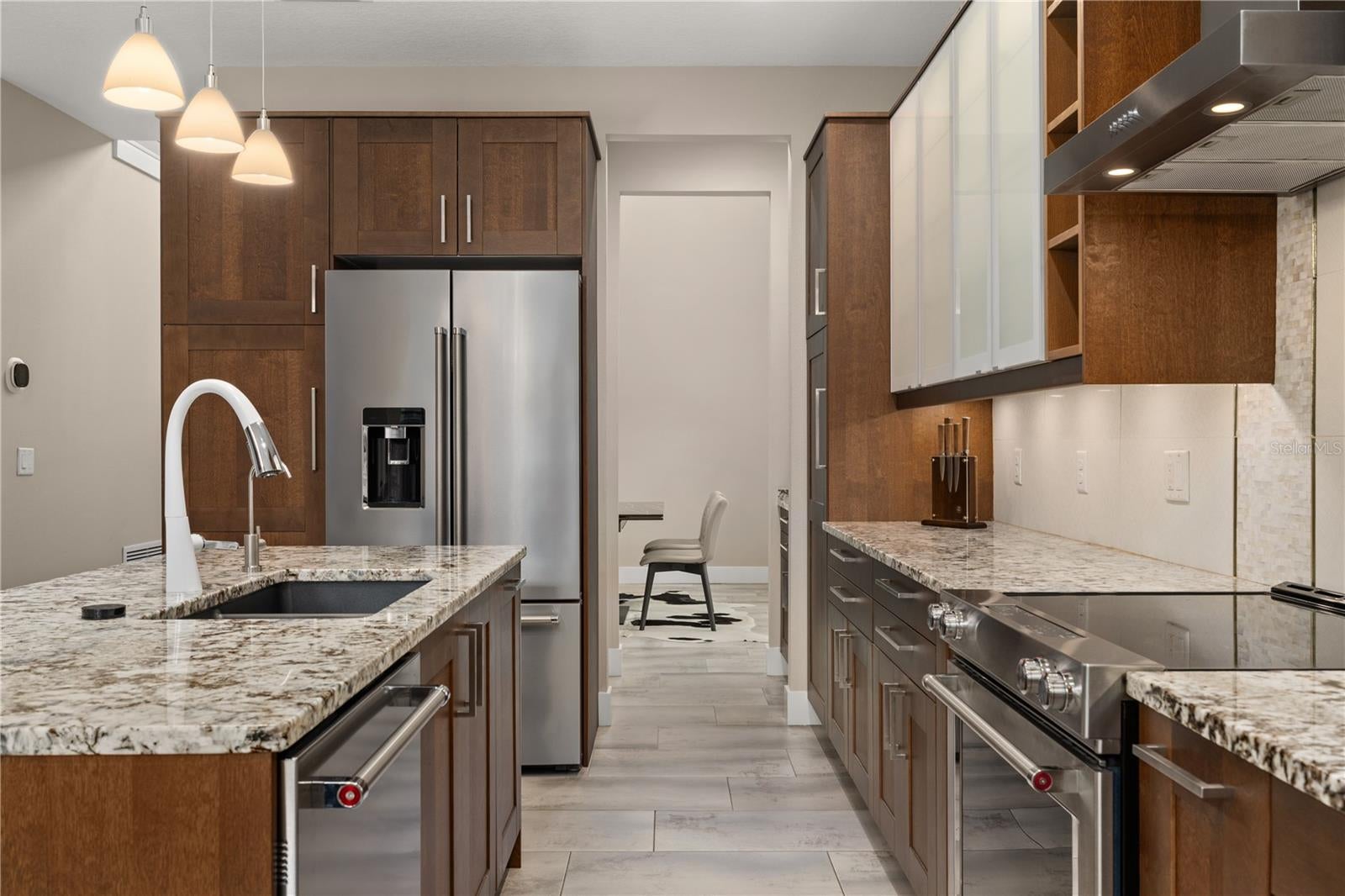 3526 E Crystal Lake Ave, Orlando, FL 32806 photo
