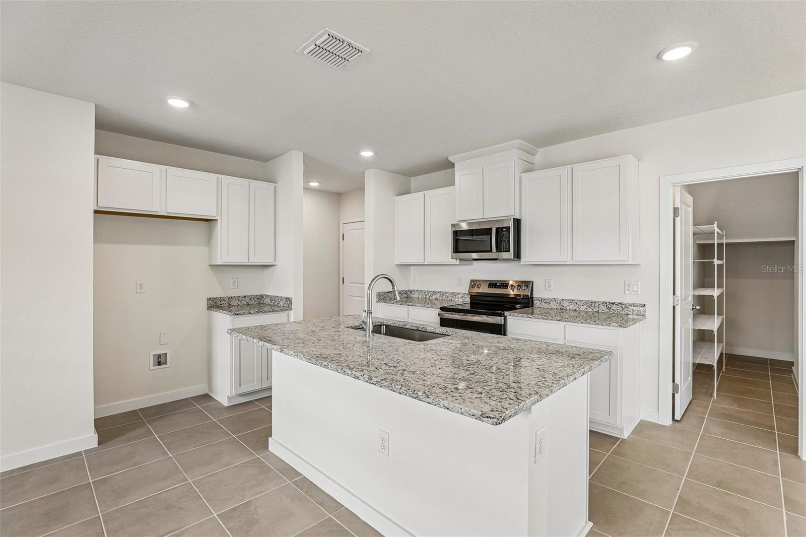 2720 Meadow Crest Dr, Saint Cloud, FL 34773 photo