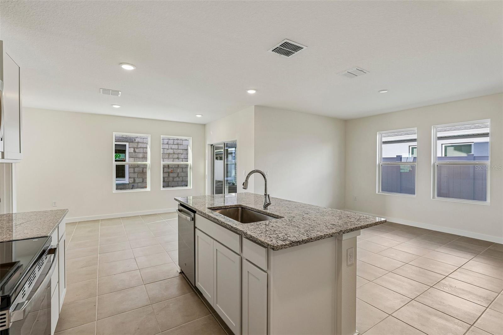 2720 Meadow Crest Dr, Saint Cloud, FL 34773 photo