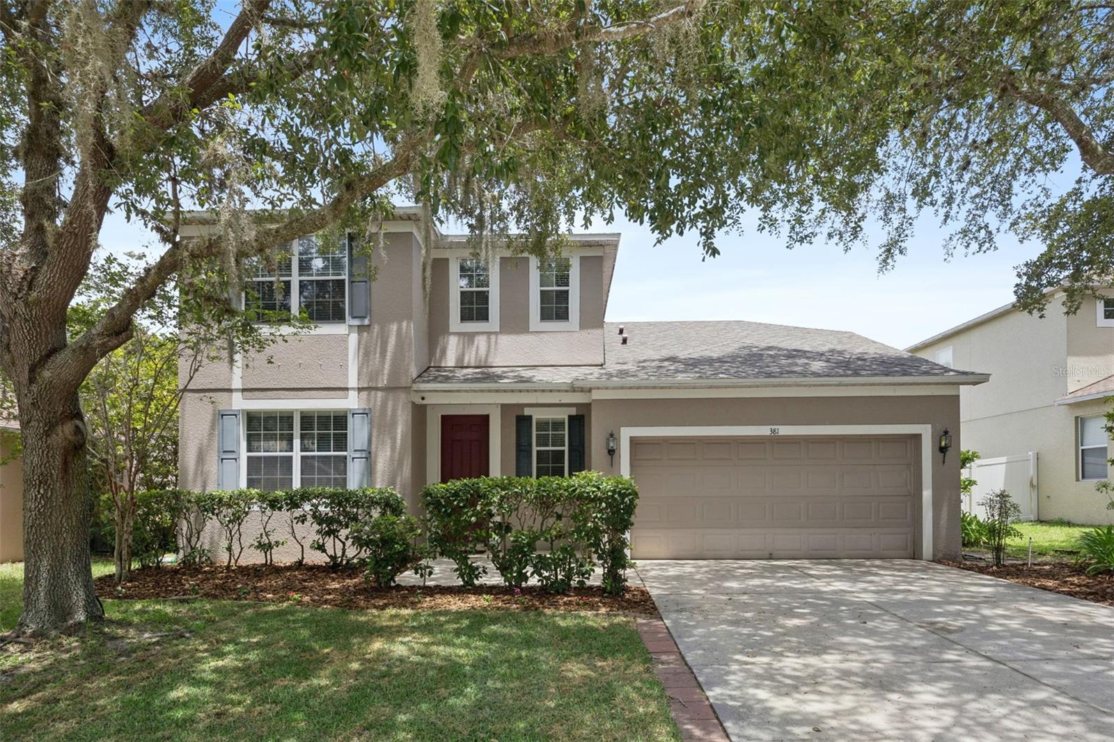 381 Misty Oaks Ln, Eustis, FL 32736