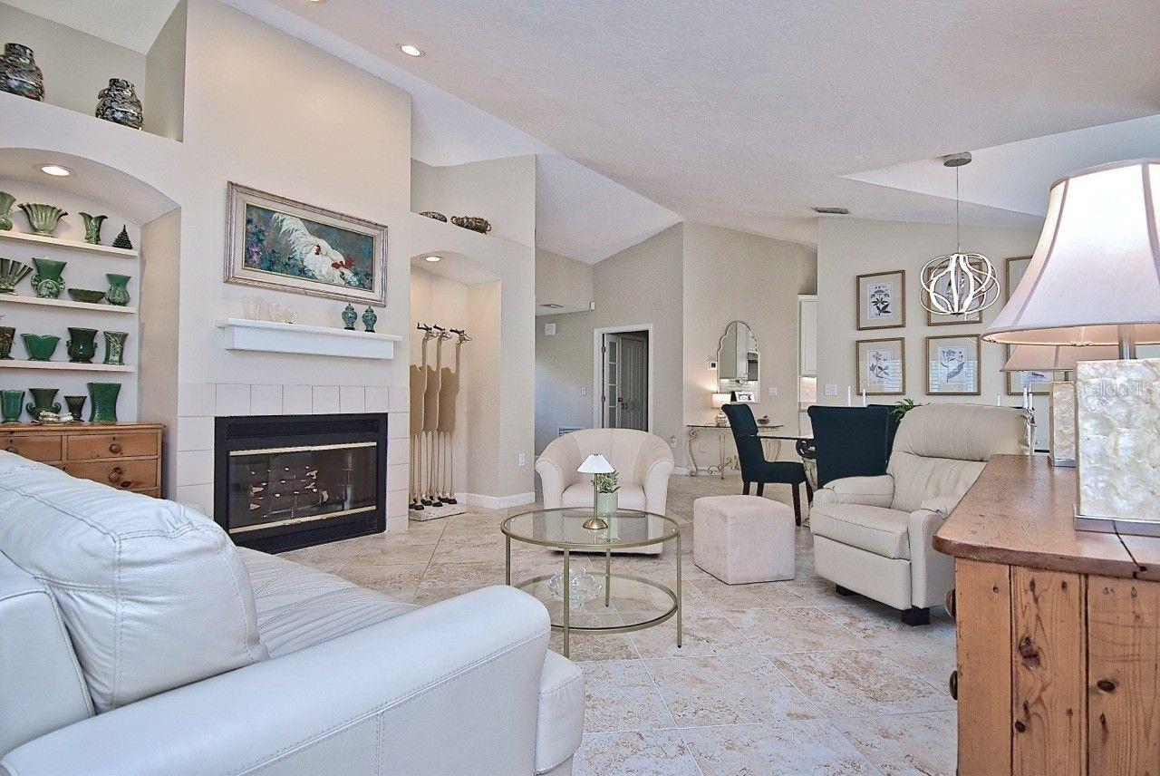 3890 Lyndhurst Ct, Sarasota, FL 34235 photo