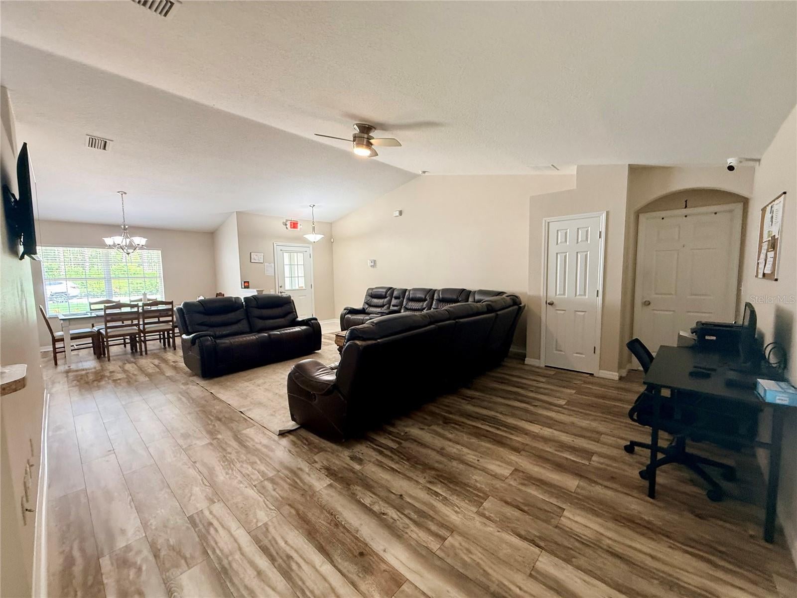 18 Burning View Ln, Palm Coast, FL 32137 photo