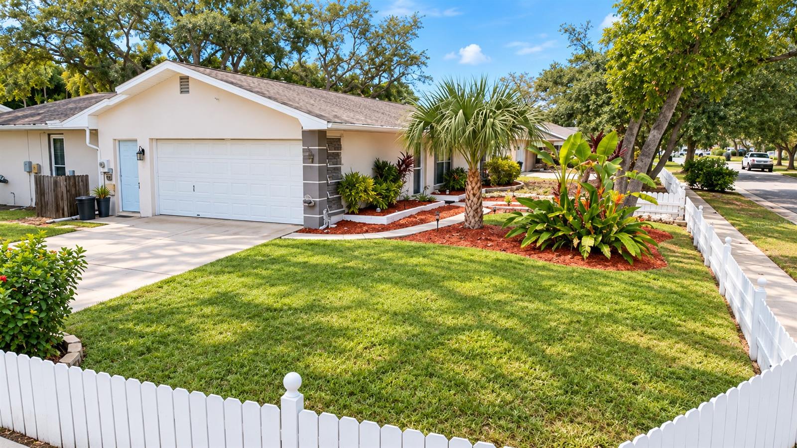 1000 Rosetree Ln, Tarpon Springs, FL 34689 photo