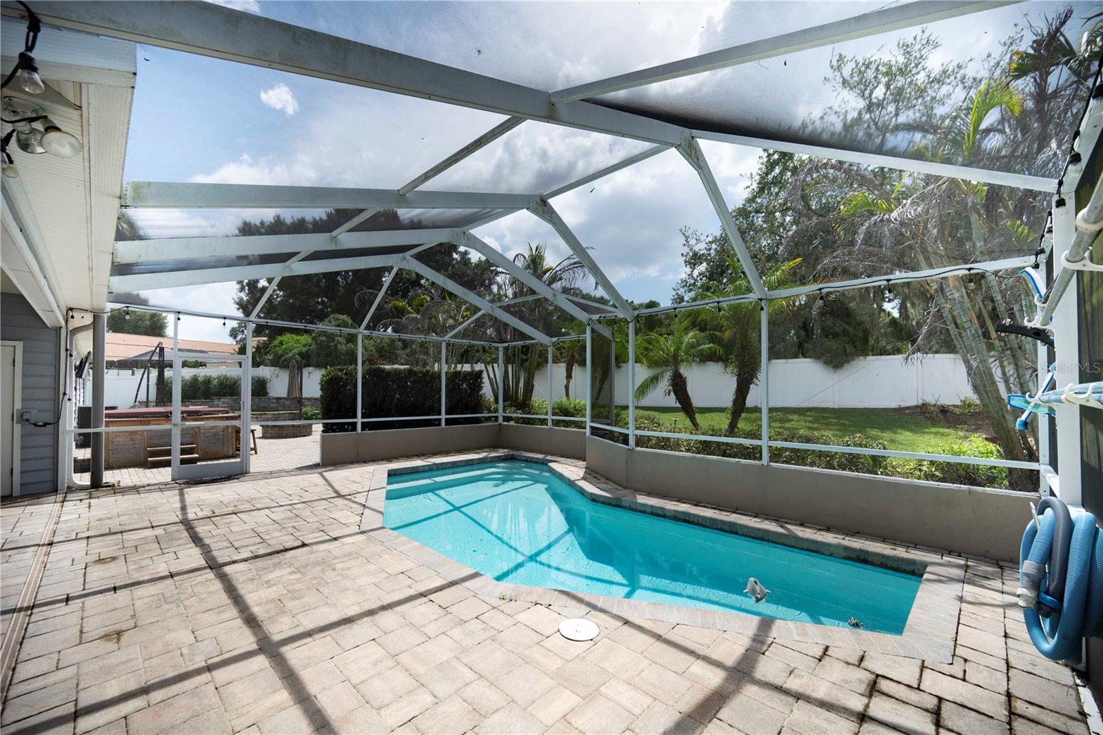 504 Covington Park St, Seffner, FL 33584 photo
