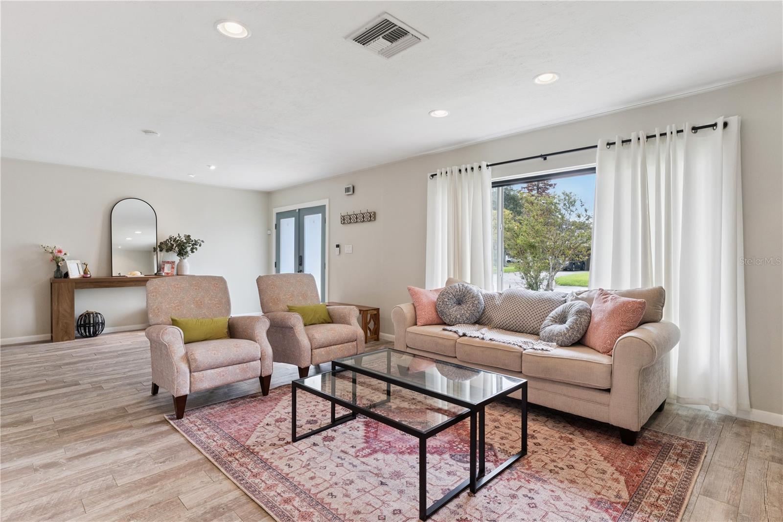 106 S Lakewood Cir, Maitland, FL 32751 photo