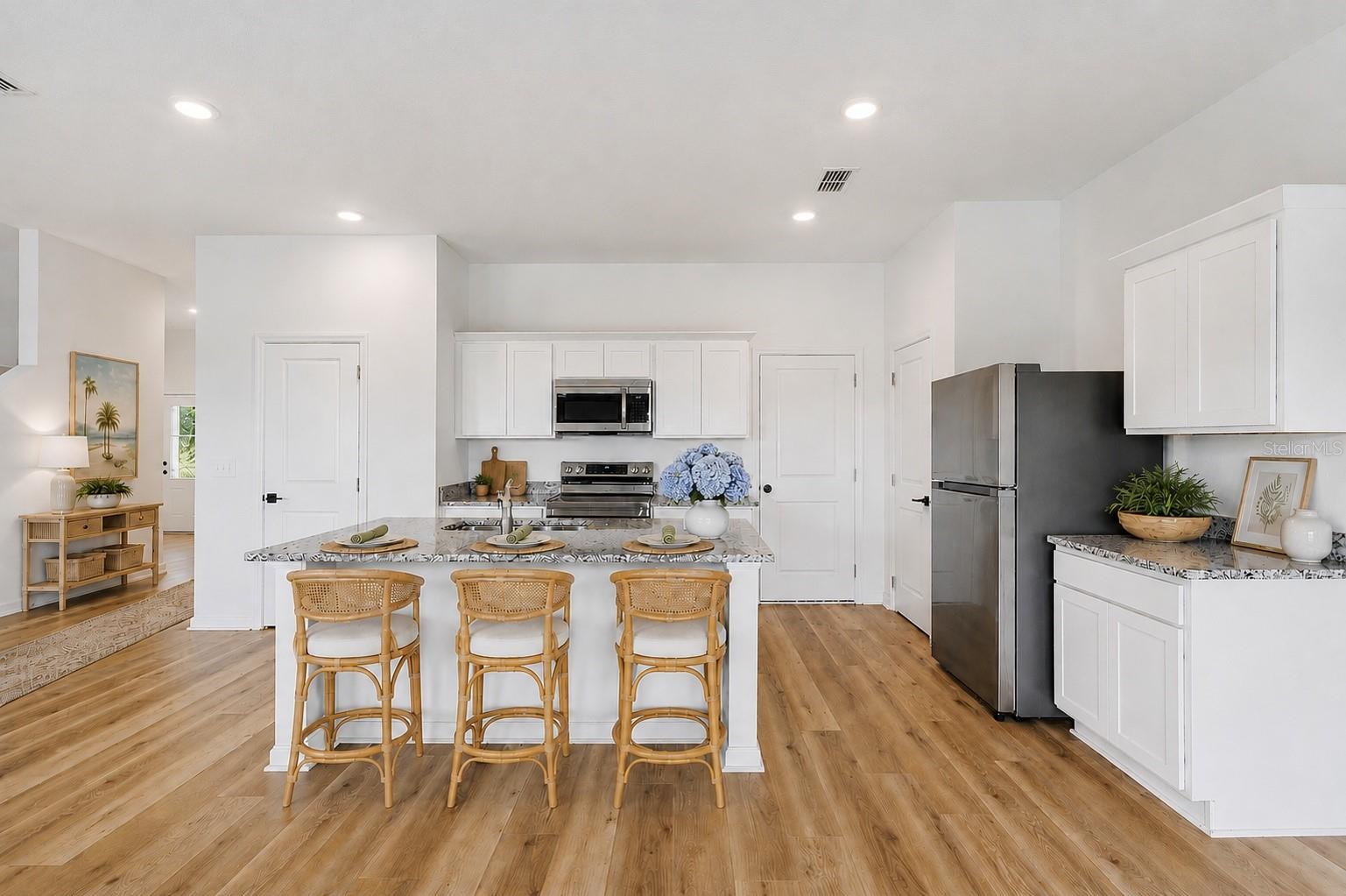 8700 Sportsman Loop, Groveland, FL 34736 photo