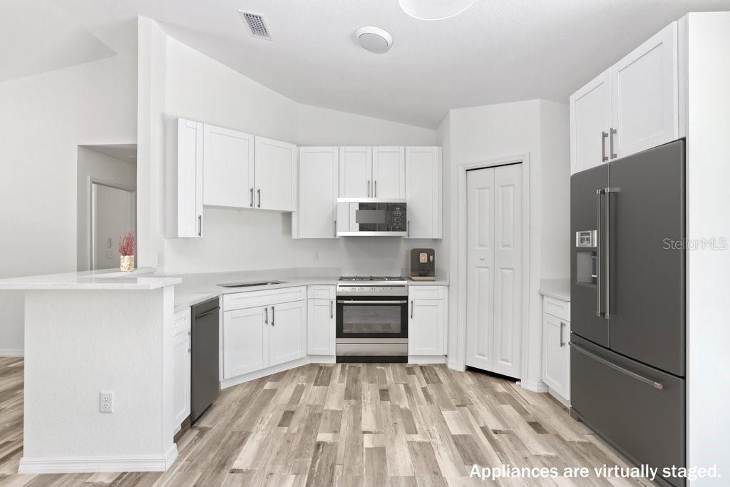 2859 SE 140 Pl, Summerfield, FL 34491 photo