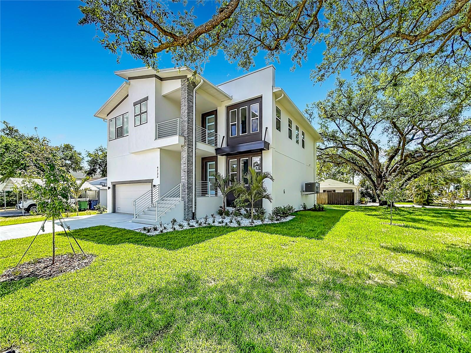 4732 W Wallcraft Ave, Tampa, FL 33611 photo