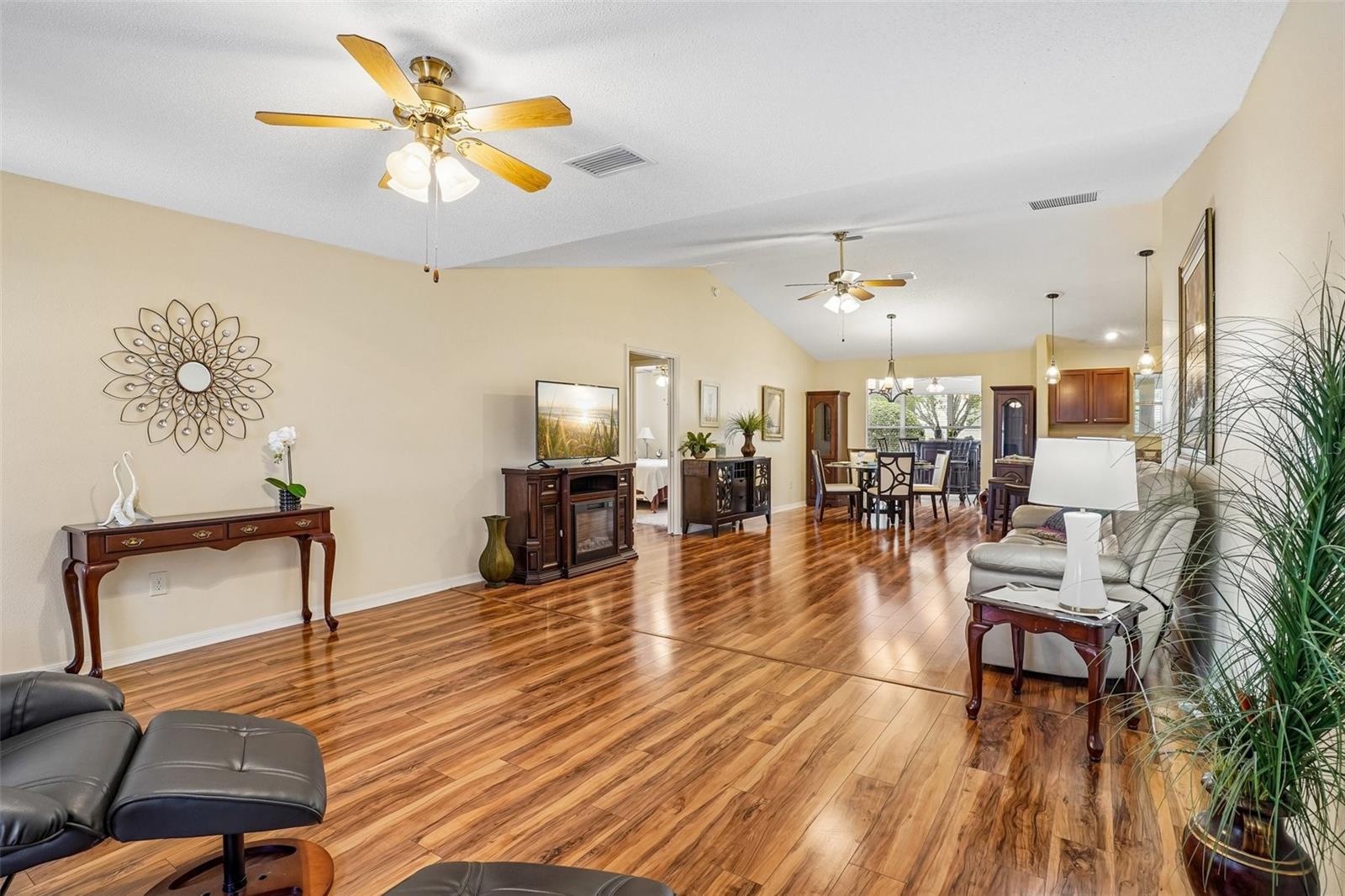 447 Foster Pl, The Villages, FL 32162 photo